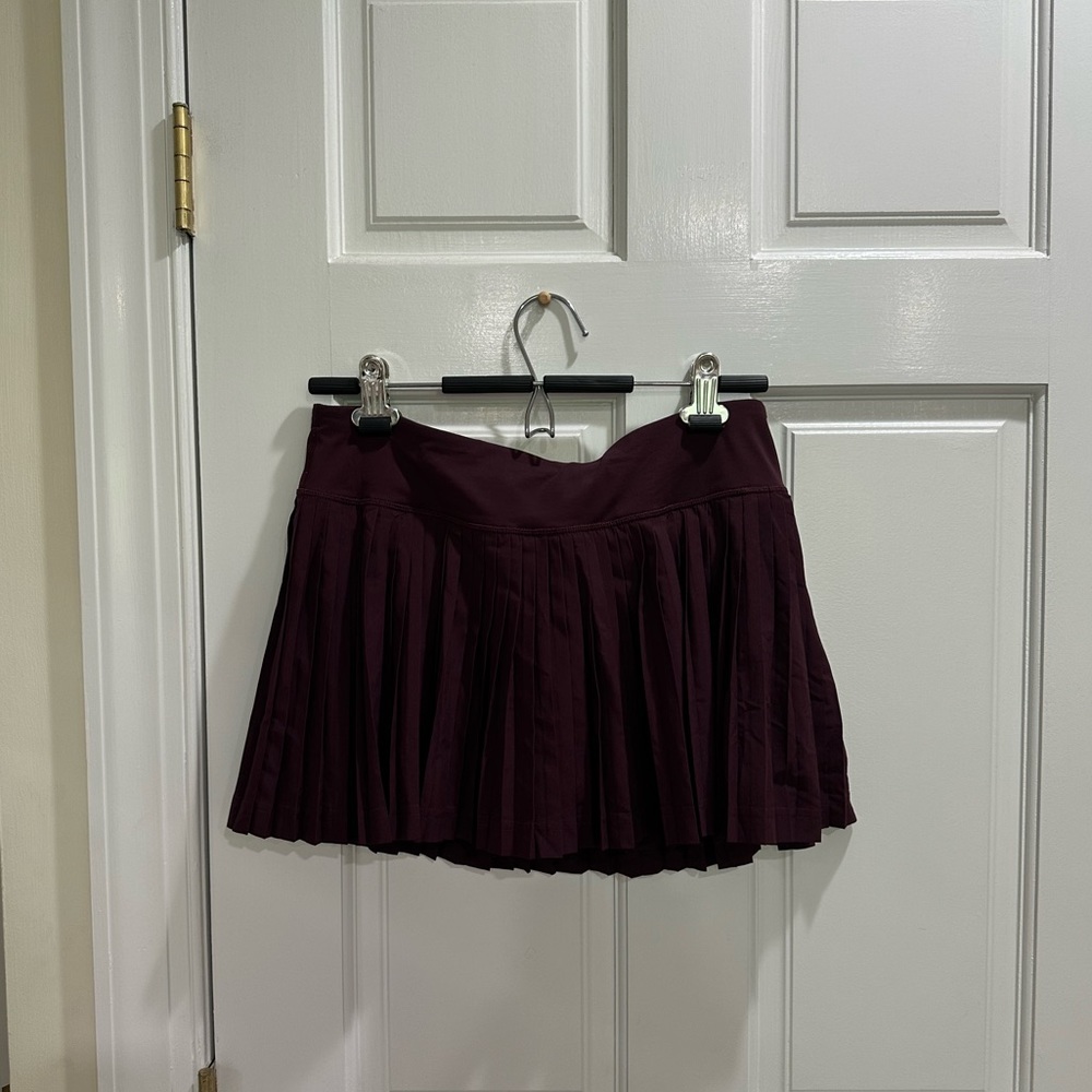 Plum lulu lemon skort / skirt